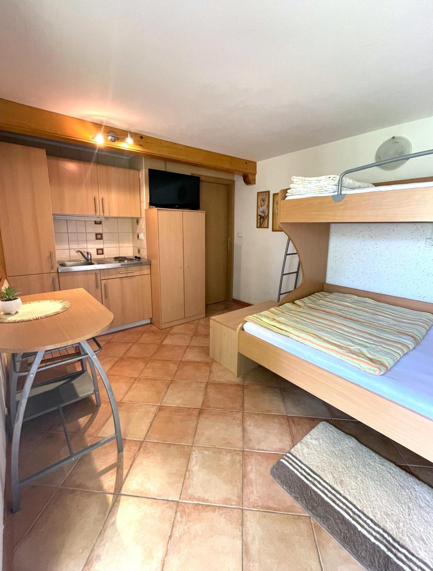 Apartma Savan โทลมิน ภายนอก รูปภาพ